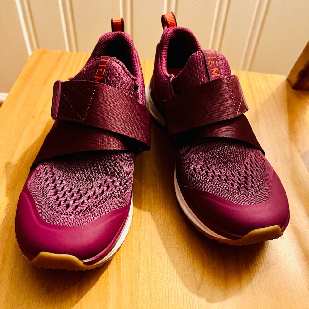 TIEM Slipstream Indoor Cycle Shoes in Sangria